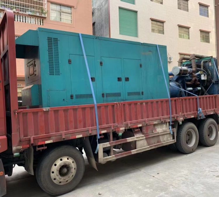 金塔如何在不同负载率下确保 400KW 柴油发电机组的正常运行？